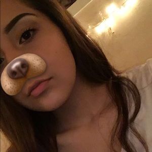 Meet your Posher, Esmeralda